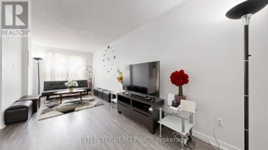 142 - 21 LIVONIA PLACE Toronto (Morningside) Ontario photo 5