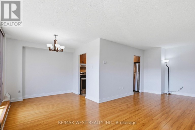 302 - 180 DUDLEY AVENUE, Markham (Thornhill), Ontario, L3T4X2