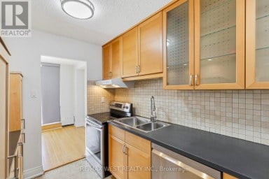 302 - 180 DUDLEY AVENUE Markham (Thornhill) Ontario photo 13