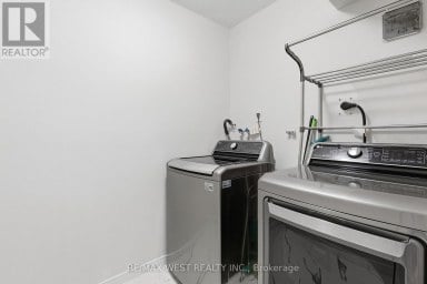 302 - 180 DUDLEY AVENUE Markham (Thornhill) Ontario photo 17