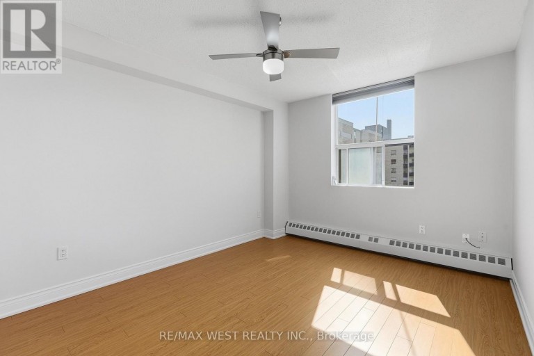 302 - 180 DUDLEY AVENUE, Markham (Thornhill), Ontario, L3T4X2