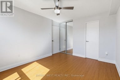 302 - 180 DUDLEY AVENUE Markham (Thornhill) Ontario photo 22
