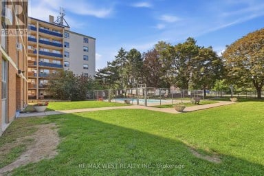 302 - 180 DUDLEY AVENUE Markham (Thornhill) Ontario photo 32