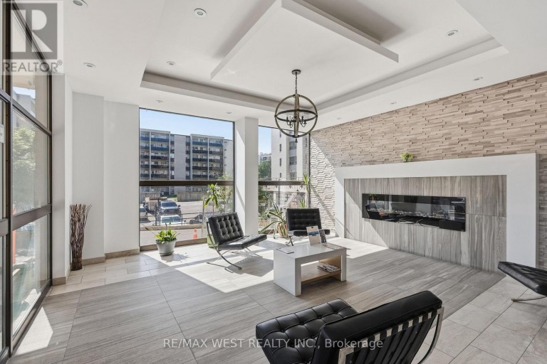 302 - 180 DUDLEY AVENUE, Markham (Thornhill), Ontario, L3T4X2