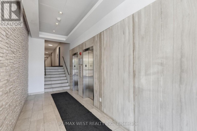 302 - 180 DUDLEY AVENUE, Markham (Thornhill), Ontario, L3T4X2