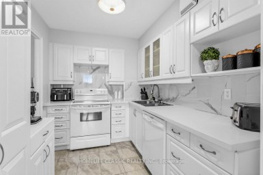 803 - 40 BAIF BOULEVARD Richmond Hill (North Richvale) Ontario photo 12