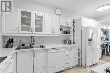 803 - 40 BAIF BOULEVARD Richmond Hill (North Richvale) Ontario photo 13