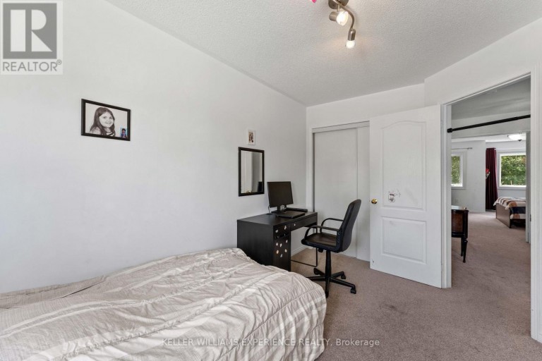 250 FERNDALE DRIVE S, Barrie (Ardagh), Ontario, L4N8J9