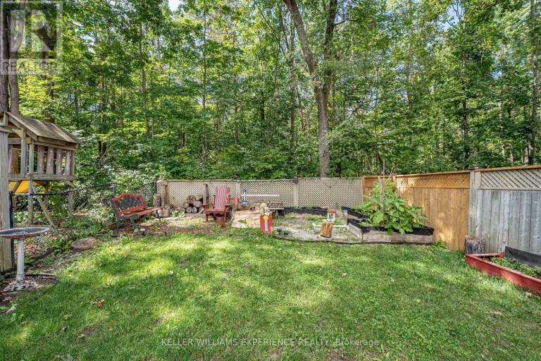 250 FERNDALE DRIVE S, Barrie (Ardagh), Ontario, L4N8J9