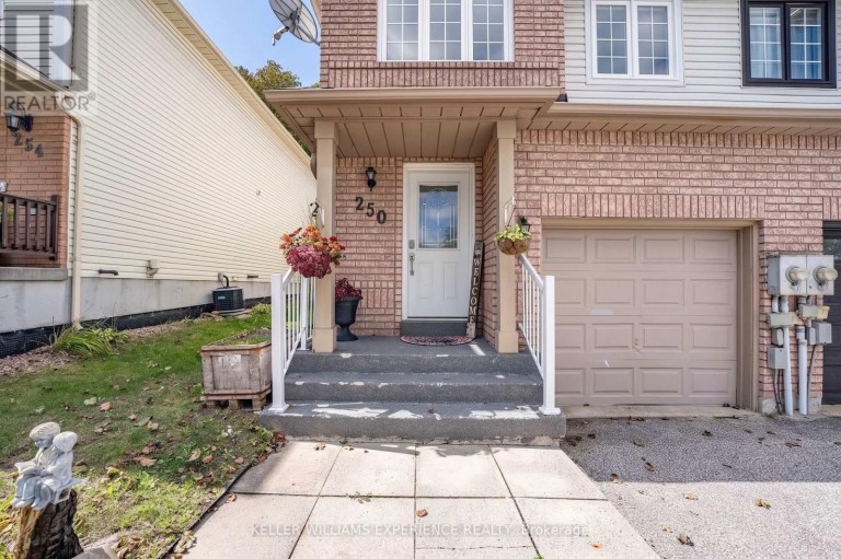 250 FERNDALE DRIVE S, Barrie (Ardagh), Ontario, L4N8J9