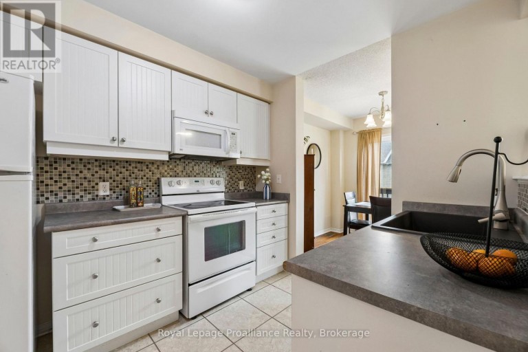 61 - 1119 ORMOND DRIVE, Oshawa (Samac), Ontario, L1K0K5