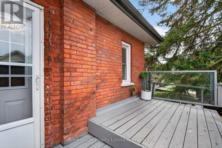 540 CHARLOTTE STREET, Peterborough (Town Ward 3), Ontario, K9J2W5
