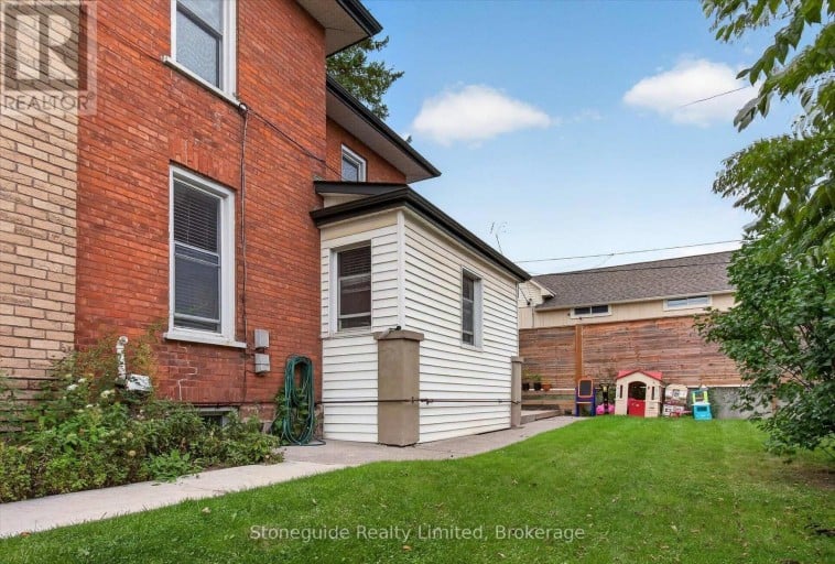 540 CHARLOTTE STREET, Peterborough (Town Ward 3), Ontario, K9J2W5