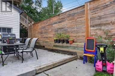 540 CHARLOTTE STREET Peterborough (Town Ward 3) Ontario photo 4