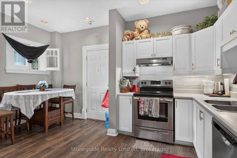 540 CHARLOTTE STREET, Peterborough (Town Ward 3), Ontario, K9J2W5