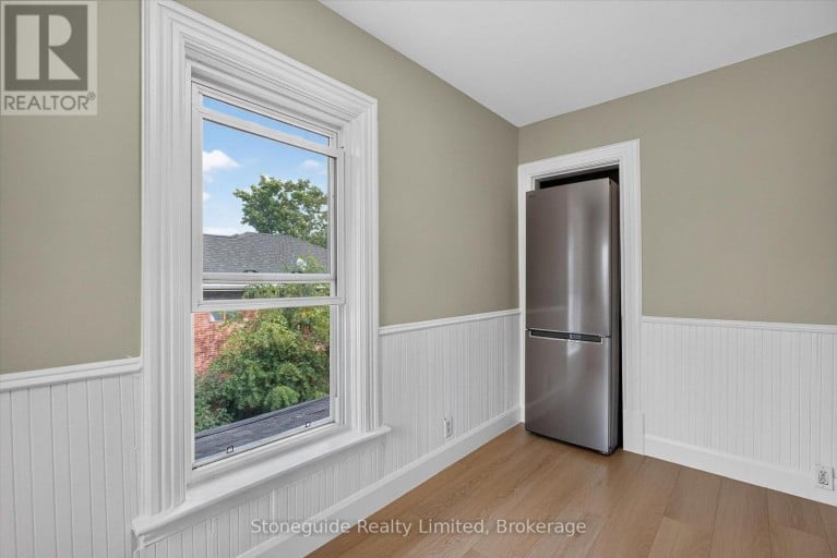 540 CHARLOTTE STREET, Peterborough (Town Ward 3), Ontario, K9J2W5