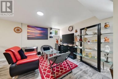 601 FOREST HILL DRIVE, Kingston (South Of Taylor-Kidd Blvd) Ontario