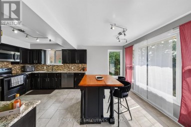 601 FOREST HILL DRIVE, Kingston (South Of Taylor-Kidd Blvd) Ontario
