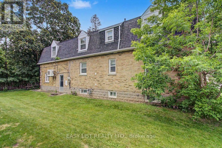 77 AVONDALE AVENUE, Toronto (Willowdale East), Ontario, M2N2V1