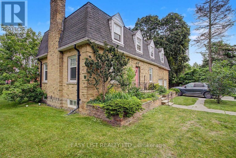 77 AVONDALE AVENUE, Toronto (Willowdale East), Ontario, M2N2V1