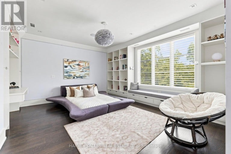 126 SANDRINGHAM DRIVE, Toronto (Lansing-Westgate), Ontario, M3H1E3