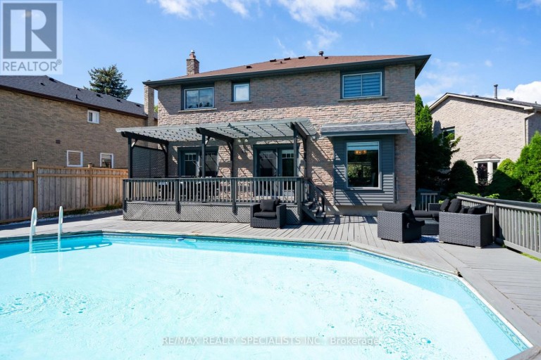 4021 SASHA COURT, Mississauga (Rathwood), Ontario, L4W3K9
