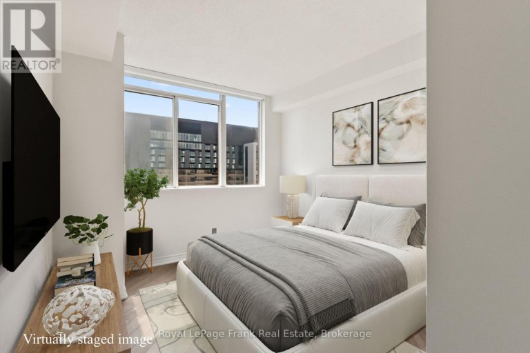 2910 - 736 BAY STREET, Toronto (Bay Street Corridor), Ontario, M5G2M4