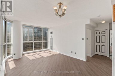 2910 - 736 BAY STREET Toronto (Bay Street Corridor) Ontario photo 8