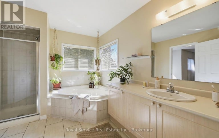 1636 EDENWOOD DRIVE, Oshawa (Samac), Ontario, L1G7Y6
