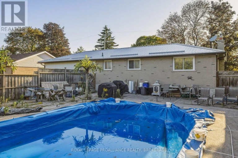 420 MAPLE RIDGE DRIVE, Kingston (South of Taylor-Kidd Blvd), Ontario, K7M5P3
