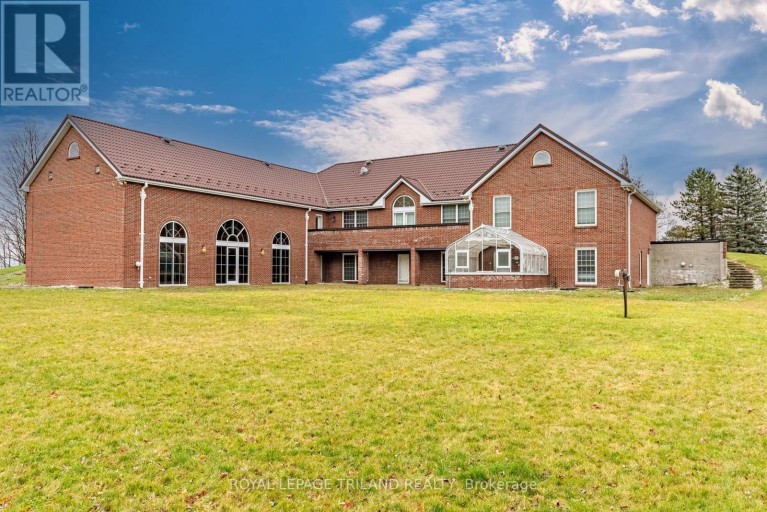 2643 OLD VICTORIA ROAD, London South (South U), Ontario, N6M1B8