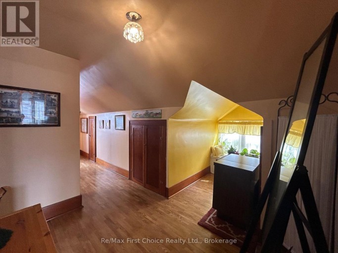 245 FRANCIS STREET W, Thunder Bay (Westfort), Ontario, P7E4C1