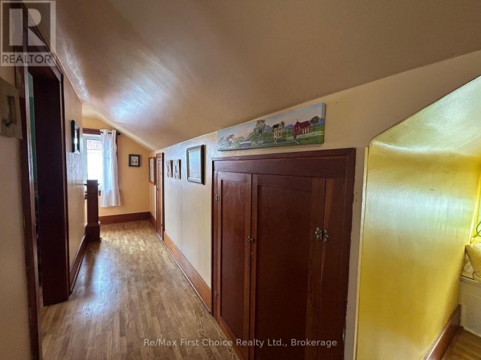 245 FRANCIS STREET W, Thunder Bay (Westfort), Ontario, P7E4C1