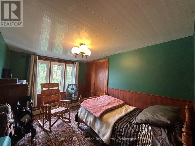245 FRANCIS STREET W, Thunder Bay (Westfort), Ontario, P7E4C1