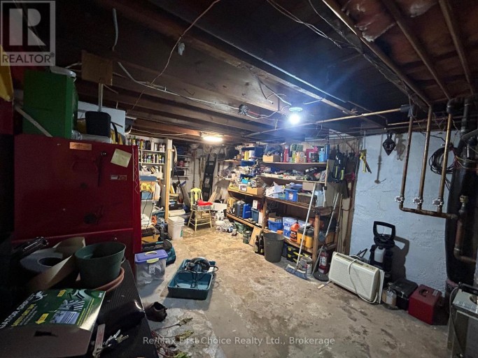 245 FRANCIS STREET W, Thunder Bay (Westfort), Ontario, P7E4C1