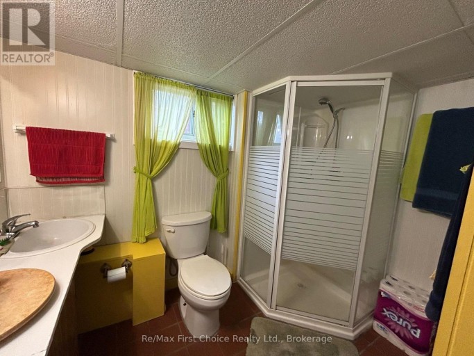 245 FRANCIS STREET W, Thunder Bay (Westfort), Ontario, P7E4C1