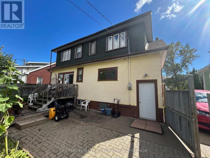 245 FRANCIS STREET W, Thunder Bay (Westfort), Ontario, P7E4C1