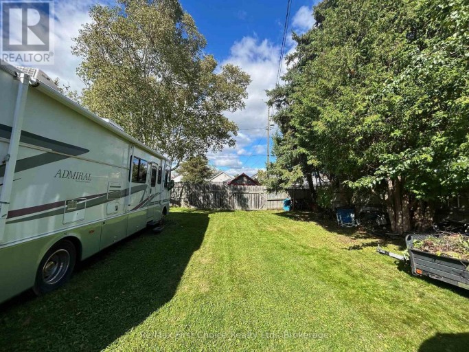 245 FRANCIS STREET W, Thunder Bay (Westfort), Ontario, P7E4C1