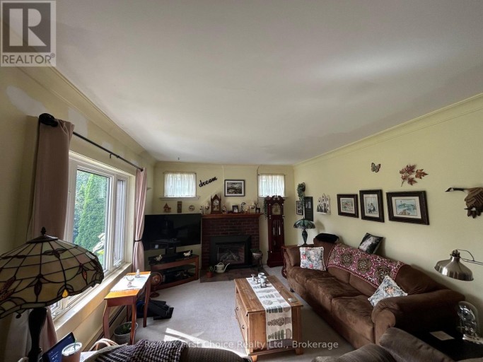 245 FRANCIS STREET W, Thunder Bay (Westfort), Ontario, P7E4C1