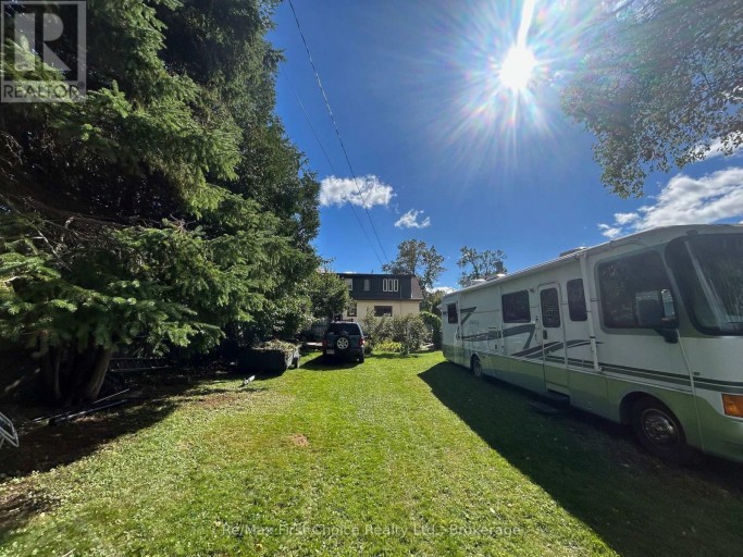 245 FRANCIS STREET W, Thunder Bay (Westfort), Ontario, P7E4C1