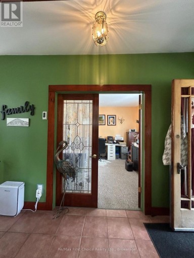 245 FRANCIS STREET W, Thunder Bay (Westfort), Ontario, P7E4C1
