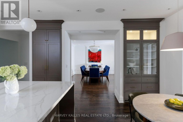 17A AVONDALE ROAD, Toronto (Rosedale-Moore Park), Ontario, M4W2R7