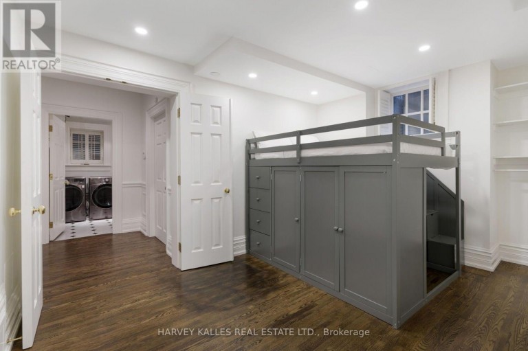 17A AVONDALE ROAD, Toronto (Rosedale-Moore Park), Ontario, M4W2R7