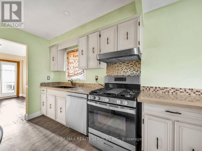 41 SIMMONS BOULEVARD, Brampton (Madoc), Ontario, L6V3V4