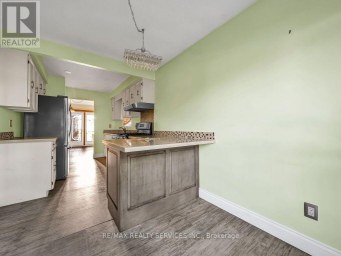 41 SIMMONS BOULEVARD Brampton (Madoc) Ontario photo 7