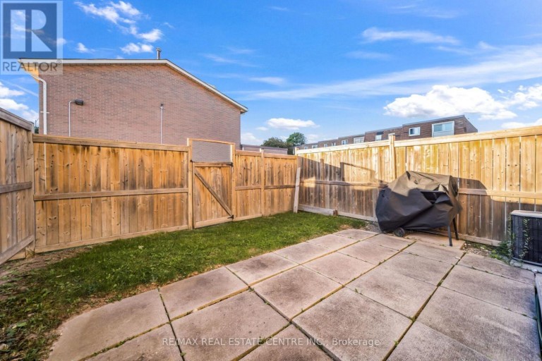 59 CRAIGLEIGH CRESCENT, Brampton (Avondale), Ontario, L6T2E3