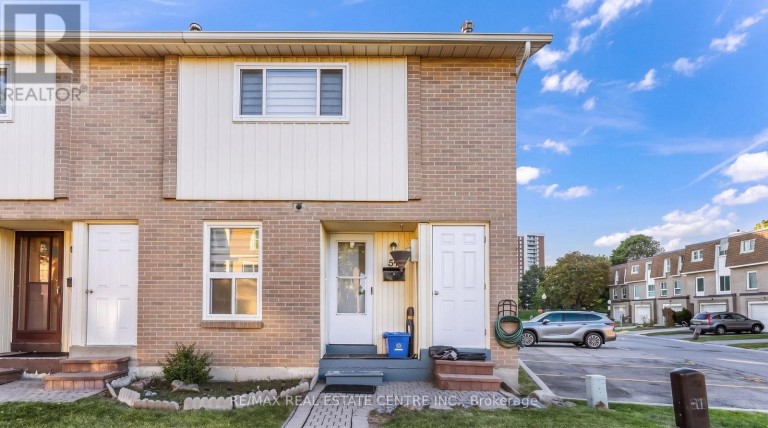 59 CRAIGLEIGH CRESCENT, Brampton (Avondale), Ontario, L6T2E3