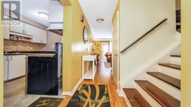 59 CRAIGLEIGH CRESCENT Brampton (Avondale) Ontario photo 4