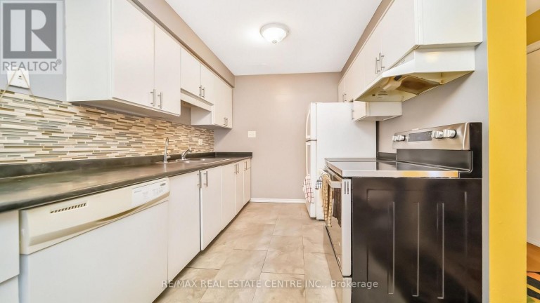 59 CRAIGLEIGH CRESCENT, Brampton (Avondale), Ontario, L6T2E3