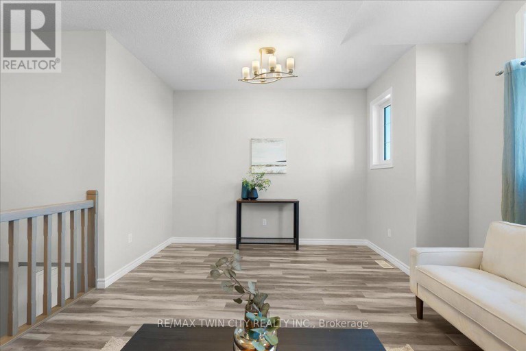 109 LINKS CRESCENT N, Woodstock (Woodstock - North), Ontario, N4T0K7